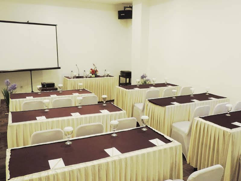 โรงแรมอาร์เบอร์ บิซ มากาซาร์ ภายนอก รูปภาพ